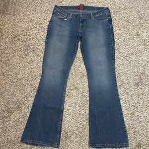 Aeropostale 13/14 Long flare